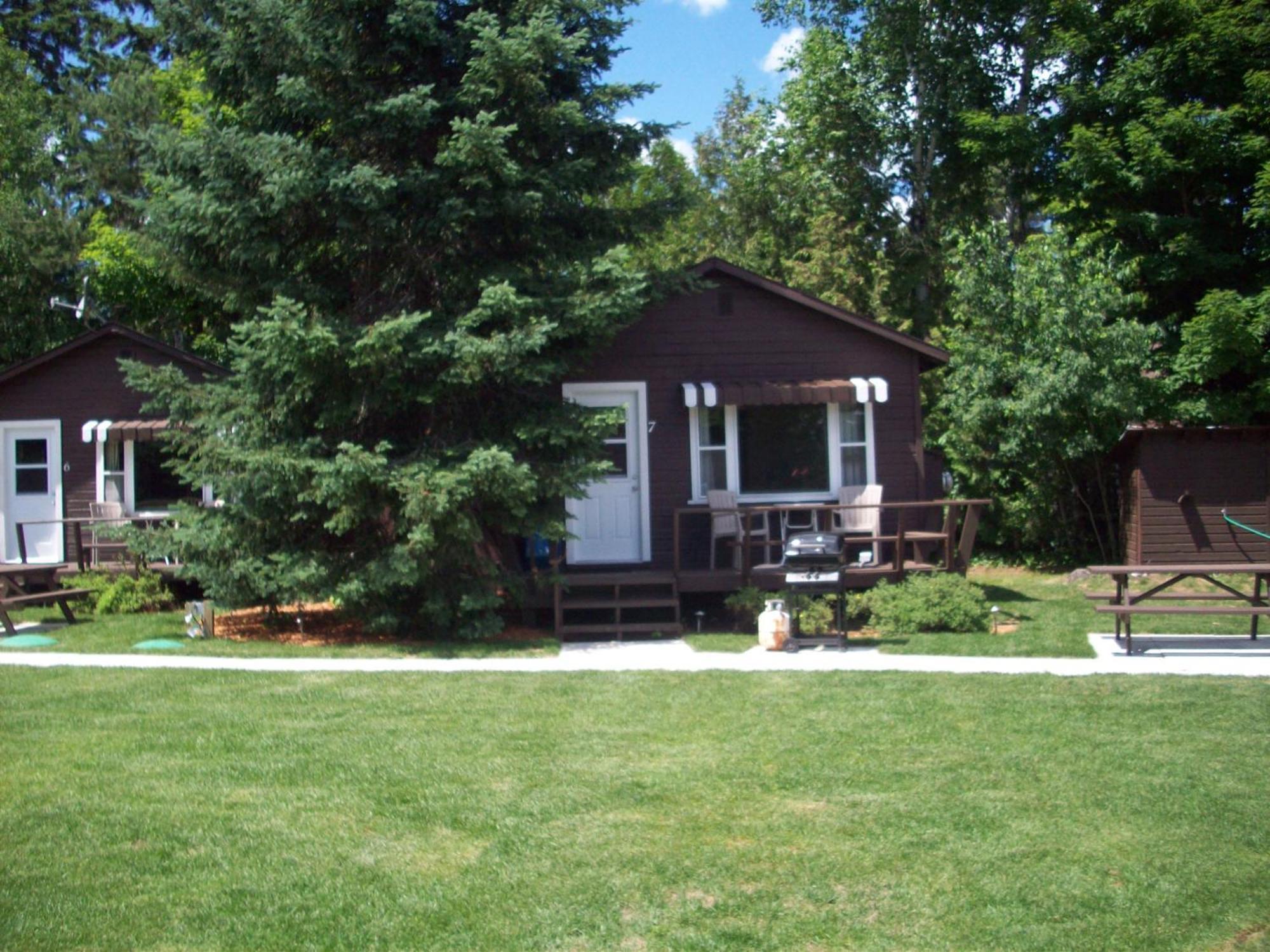 Lakewoods Cottage Oxtongue Lake Room photo