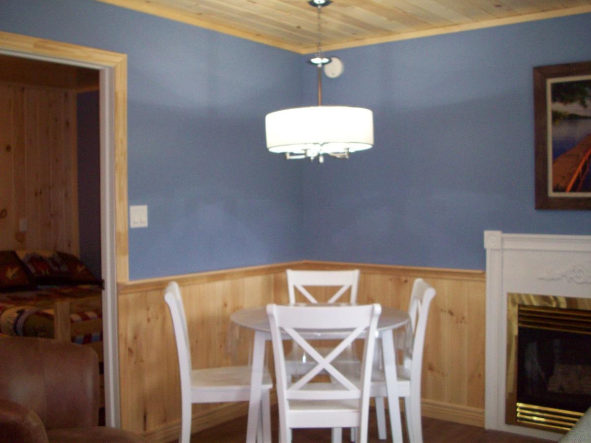 Lakewoods Cottage Oxtongue Lake Exterior photo