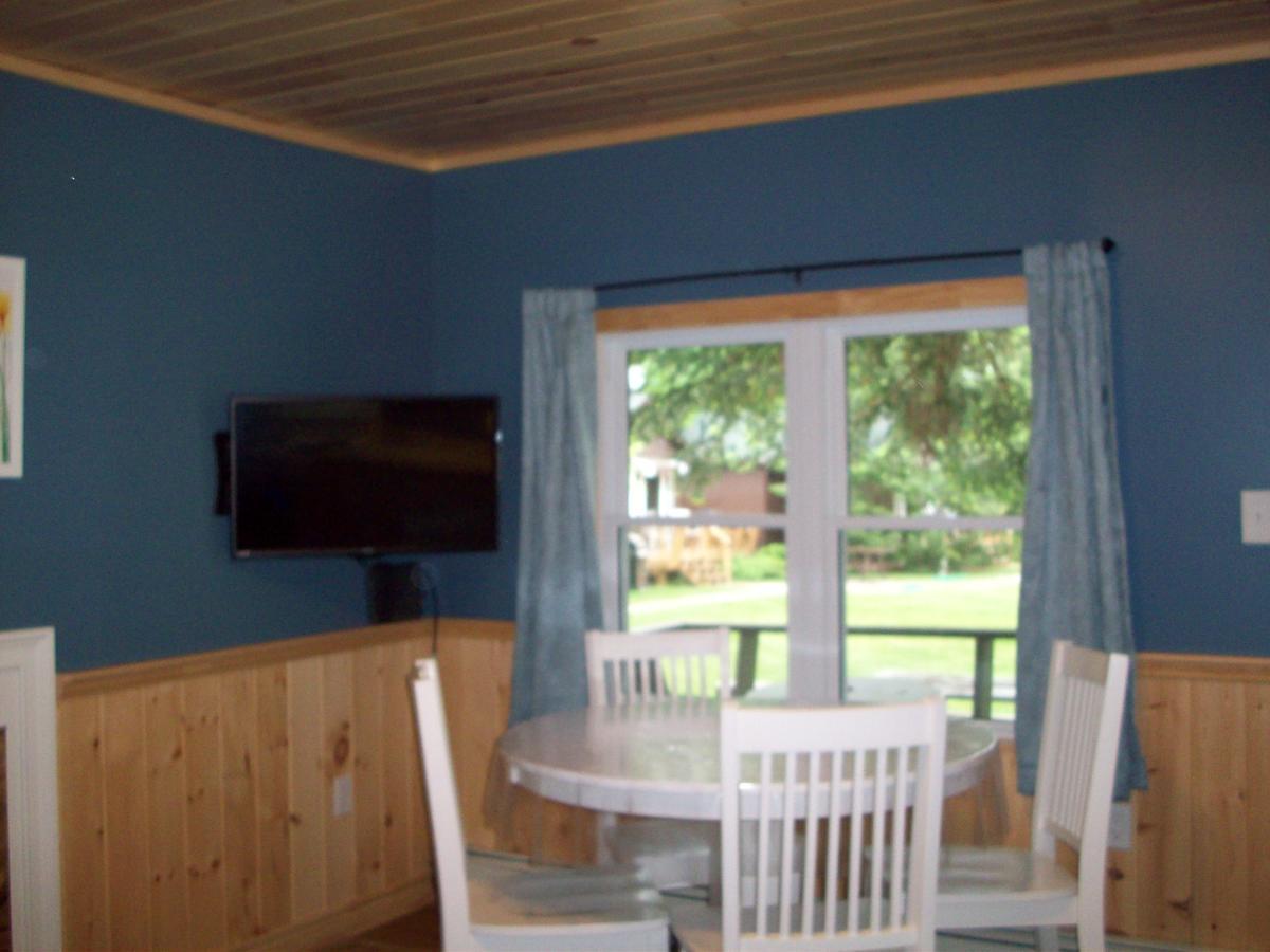 Lakewoods Cottage Oxtongue Lake Exterior photo