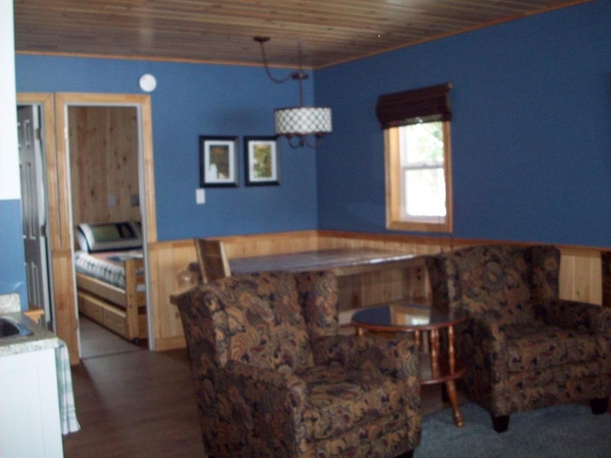 Lakewoods Cottage Oxtongue Lake Exterior photo